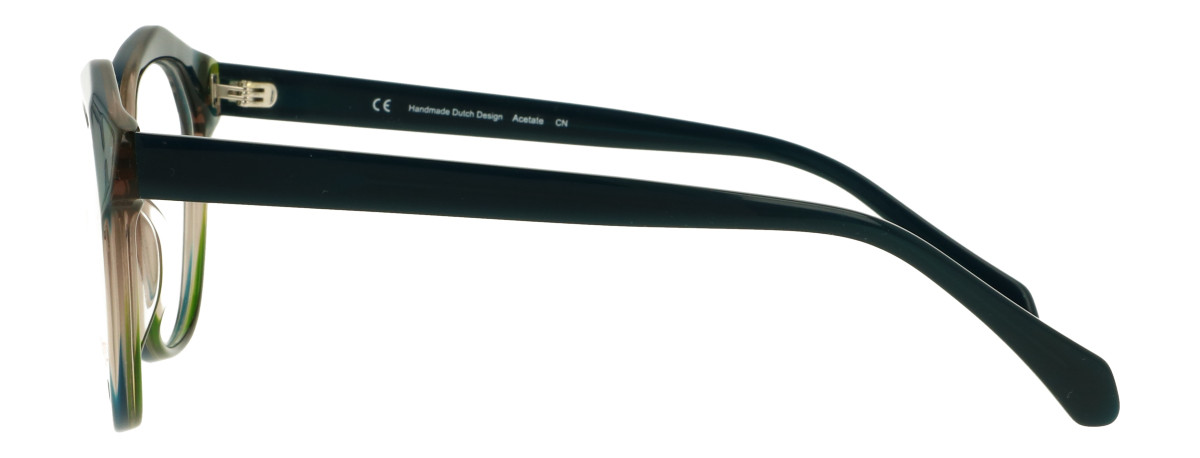 C02